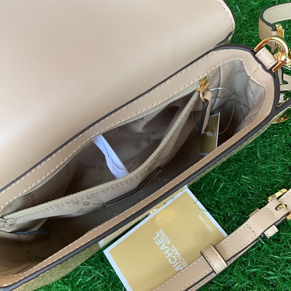 MICHAEL KORS MERCER SM CLUTCH XBODY BUFF - Picture 14 of 15